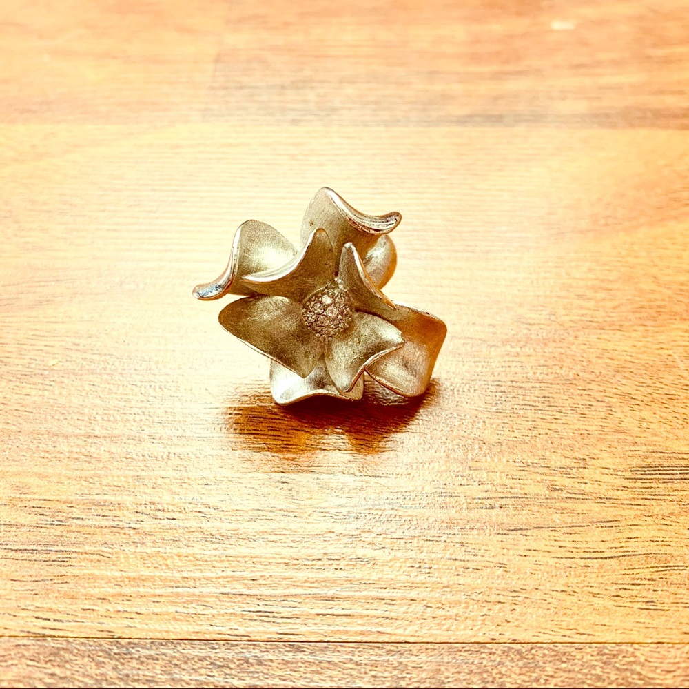Premier Ring